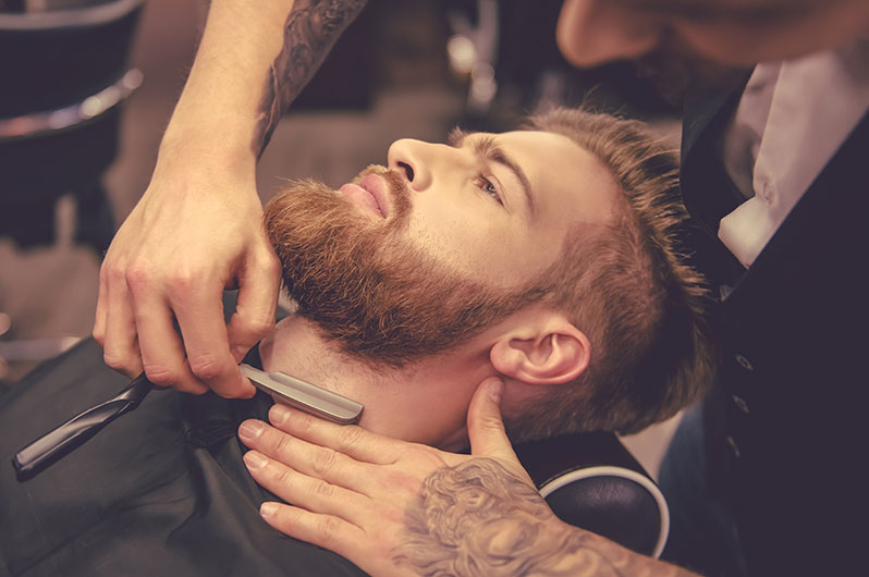 Razor's Edge Salon & Spa Straight Razer Shaving Services